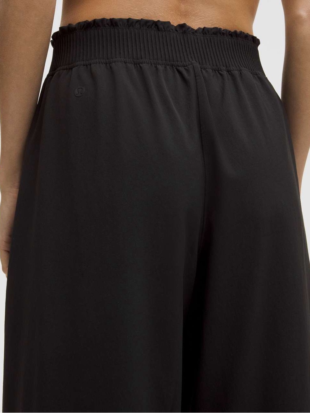 LULULEMON Stretch Woven Ruffle-Waist Wide-Leg Cropped Pant In Black - Picture 4 of 15